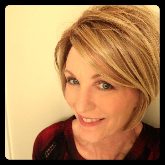 Meet your Posher, Jennifer - Picture 1 of 1